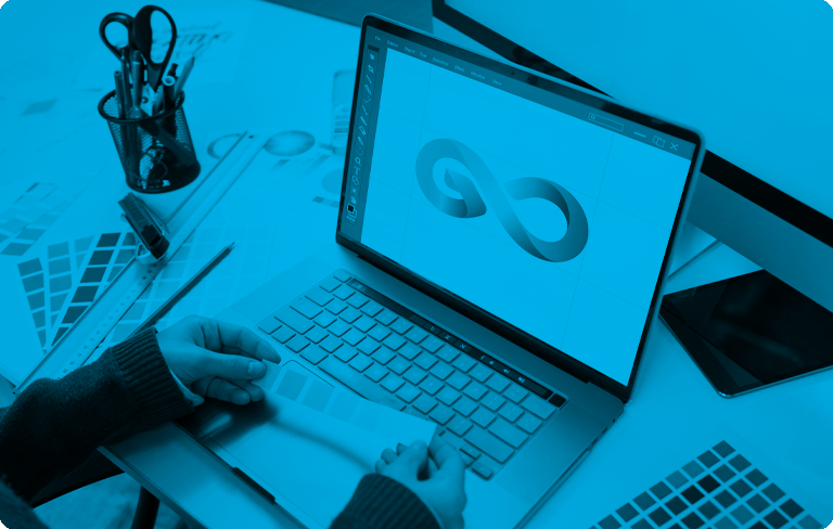 Gestaltungsabteilung beim digitalen Entwurf eines Buchschnitts, FAQ-Kategorie: Buchschnitt